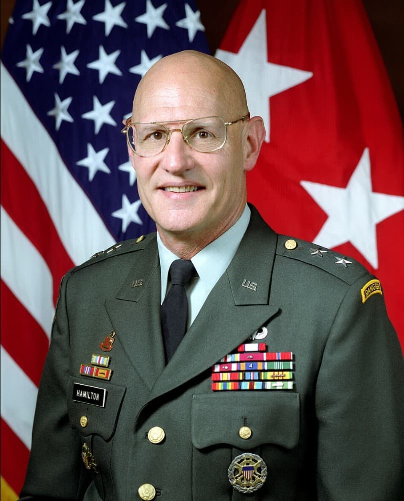 Portrait of Major General Mark Hamilton in U.S. Army dress uniform